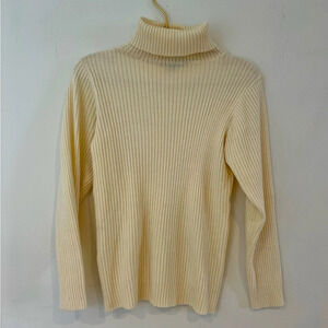 Vintage Chaus Turtleneck Long Sleeve sweater cream Size medium